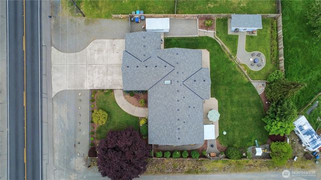 10909 Vickery Avenue E, Tacoma, WA 98446