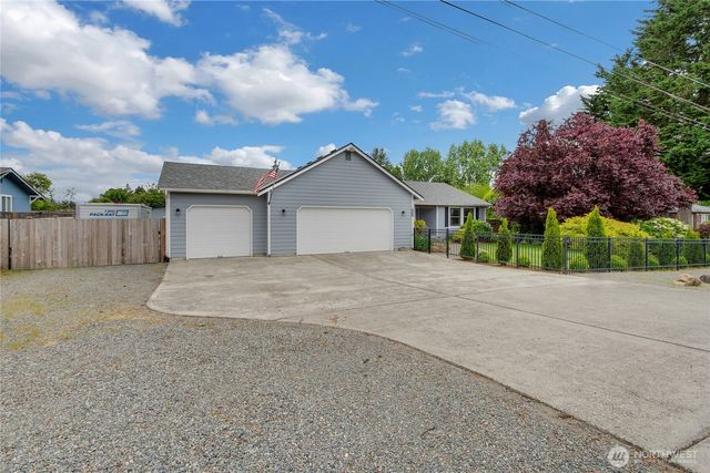 10909 Vickery Avenue E, Tacoma, WA 98446