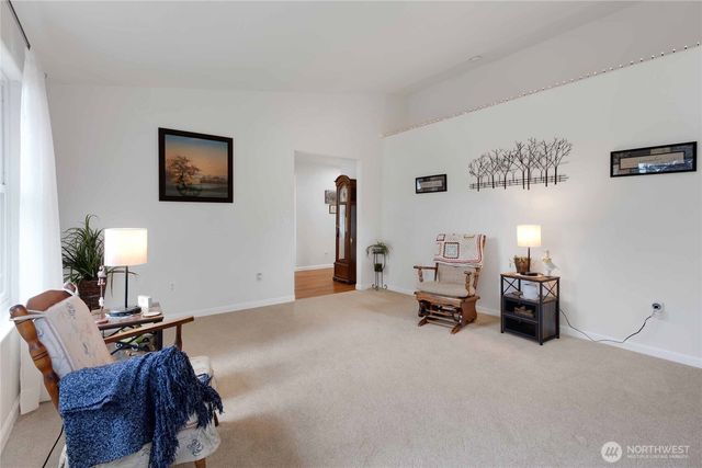 10909 Vickery Avenue E, Tacoma, WA 98446