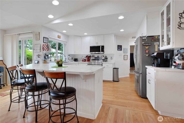 10909 Vickery Avenue E, Tacoma, WA 98446