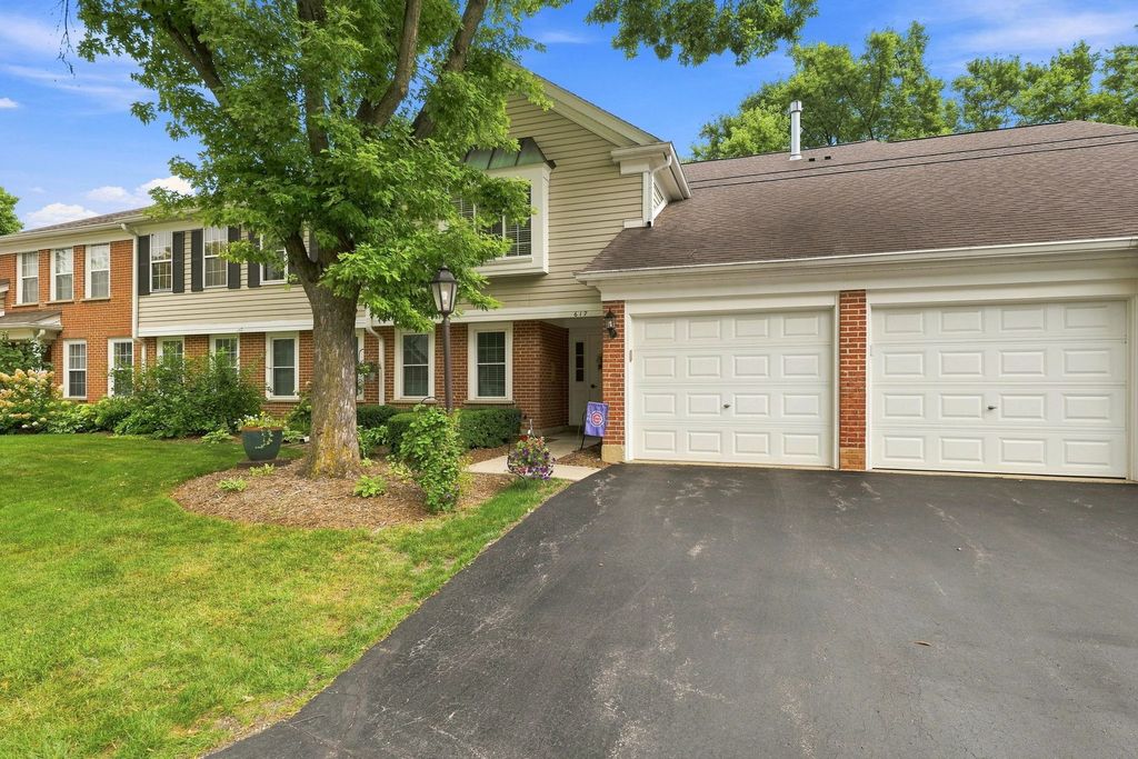 617 Edinburgh Lane B, Prospect Heights, IL 60070