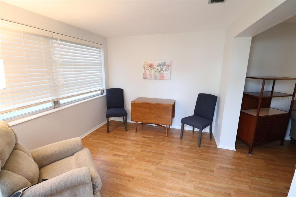 Image 12 of property listing at 5981 HIBISCUS DRIVE, Bradenton, FL 34207