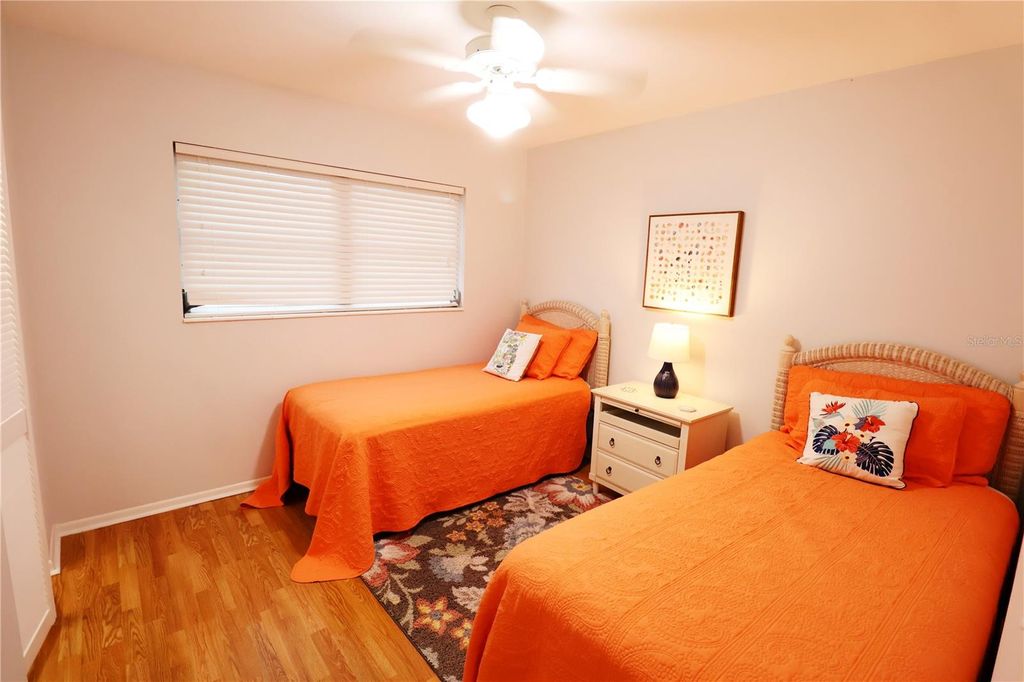 Image 15 of property listing at 5981 HIBISCUS DRIVE, Bradenton, FL 34207