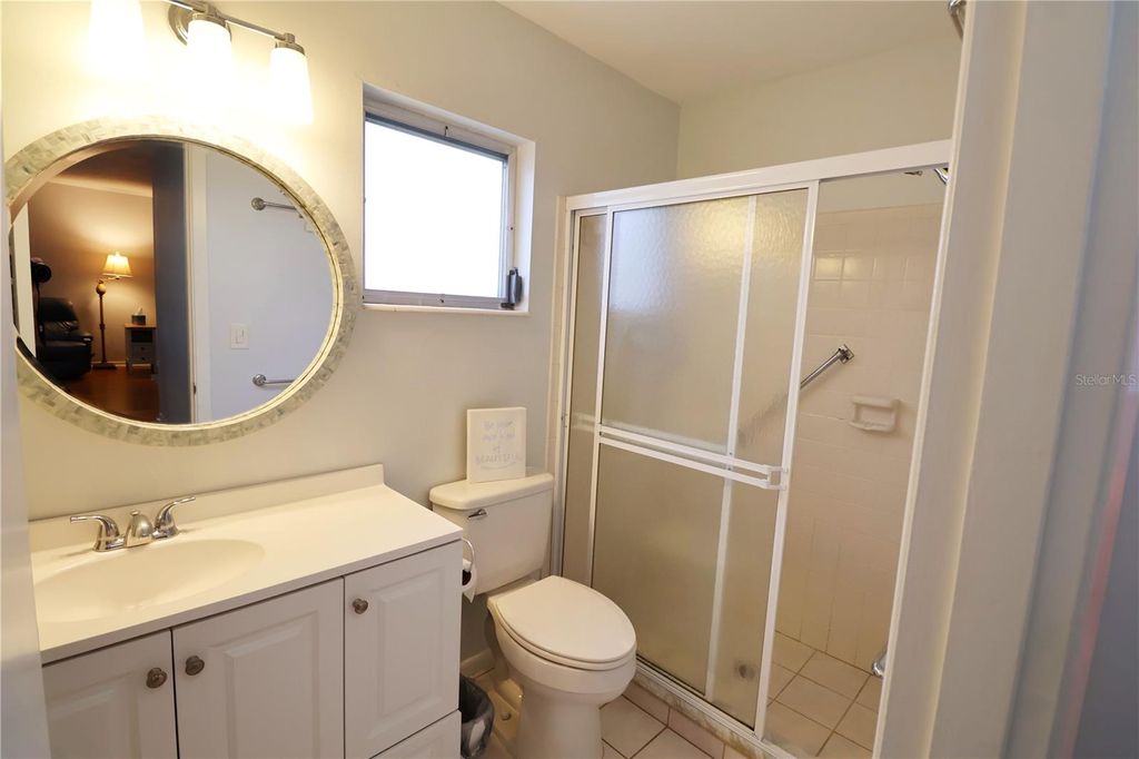 Image 16 of property listing at 5981 HIBISCUS DRIVE, Bradenton, FL 34207