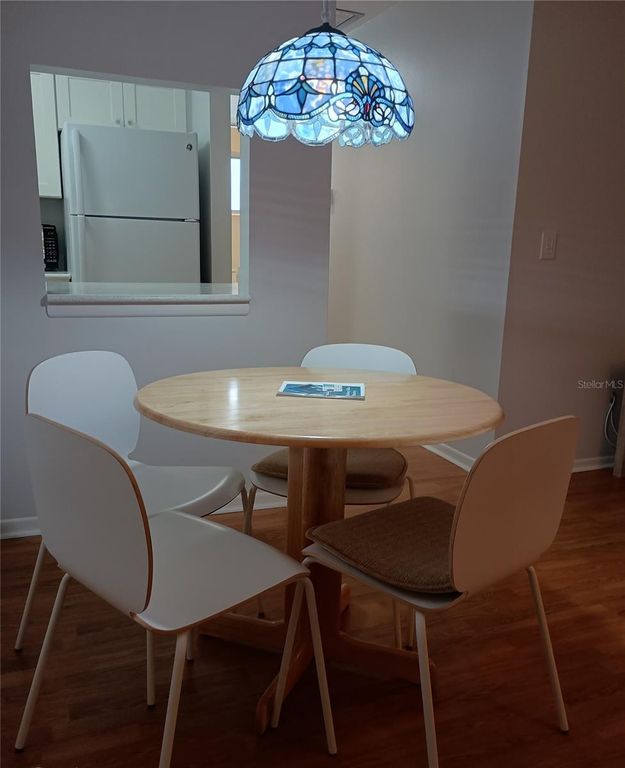 Image 3 of property listing at 5981 HIBISCUS DRIVE, Bradenton, FL 34207