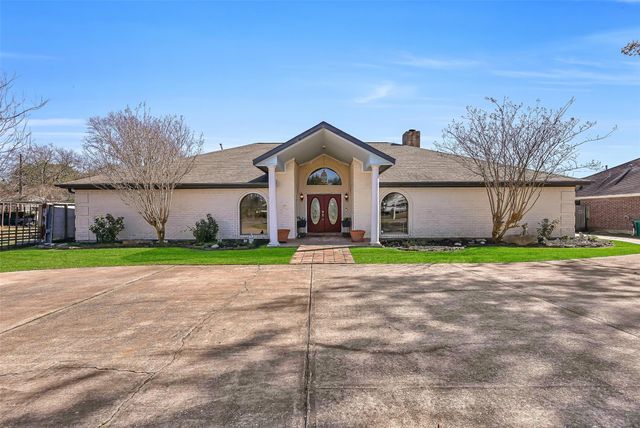4721 Willow Street, Pasadena, TX 77586