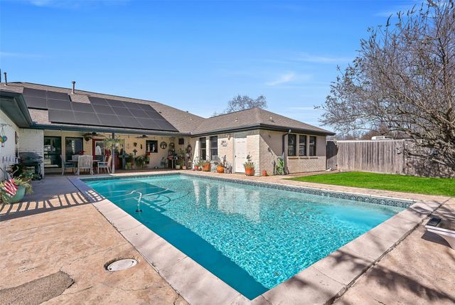 4721 Willow Street, Pasadena, TX 77586