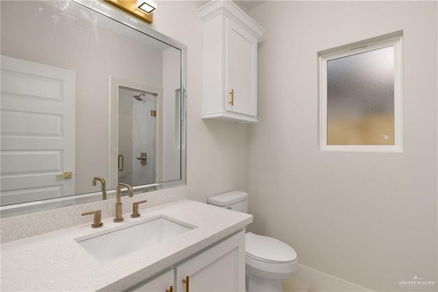 1216 E Evergreen Avenue, San Juan, TX 78589