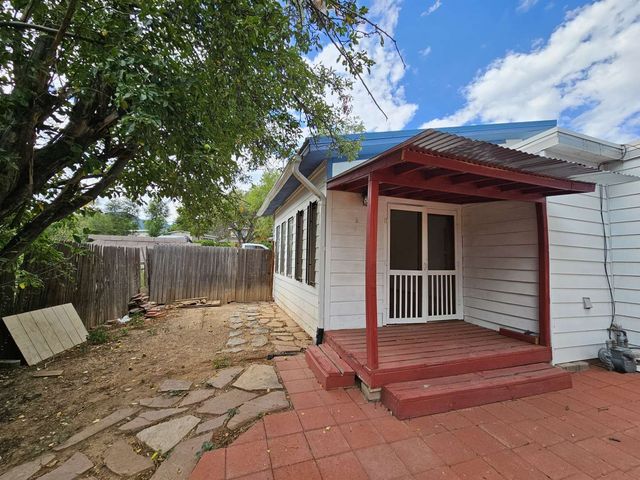 2861 Nickel, Los Alamos, NM 87544