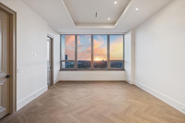 1275 S Post Oak Lane 2502, Houston, TX 77056