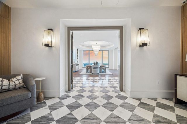 1275 S Post Oak Lane 2502, Houston, TX 77056