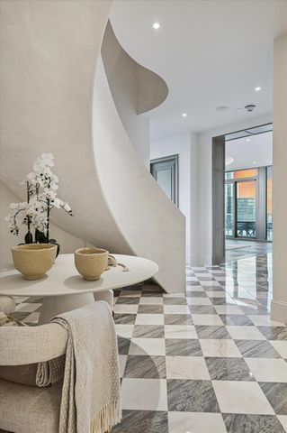 1275 S Post Oak Lane 2502, Houston, TX 77056