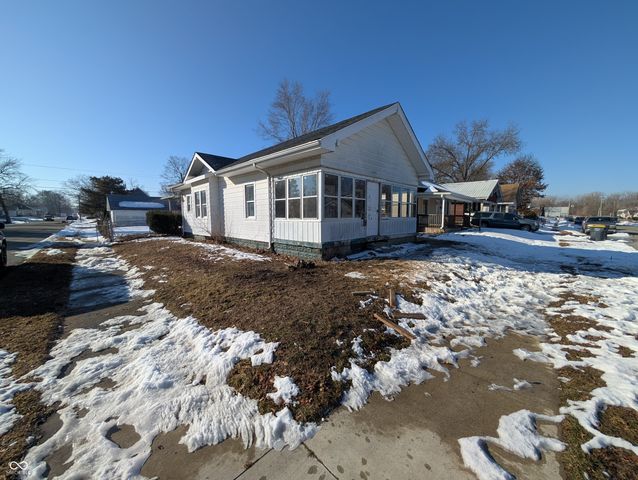 1403 W 4th Street, Anderson, IN 46016