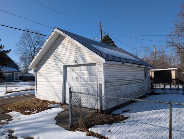 1403 W 4th Street, Anderson, IN 46016