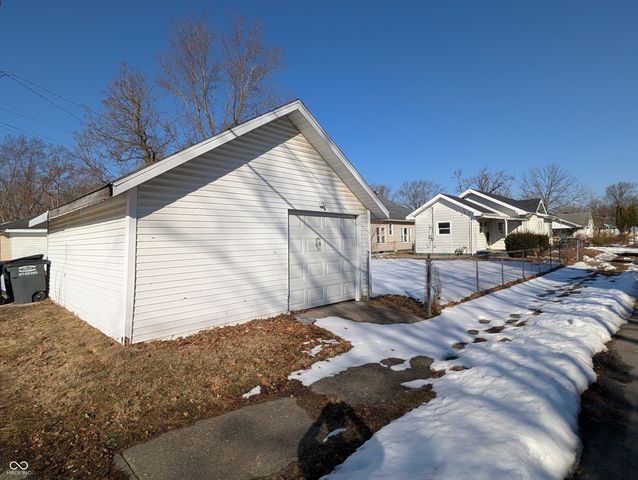 1403 W 4th Street, Anderson, IN 46016