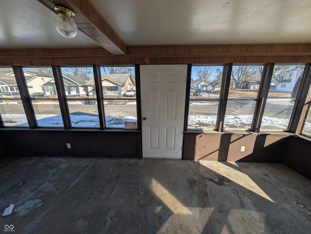 1403 W 4th Street, Anderson, IN 46016