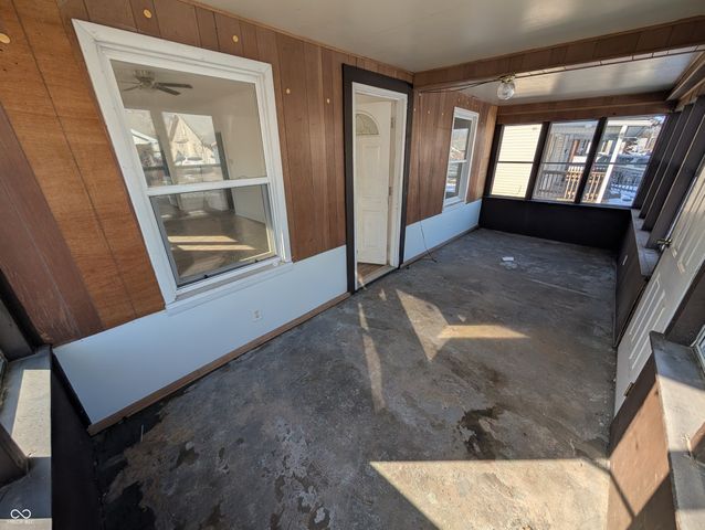 1403 W 4th Street, Anderson, IN 46016