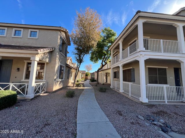 637 S Buena Vista Avenue, Gilbert, AZ 85296