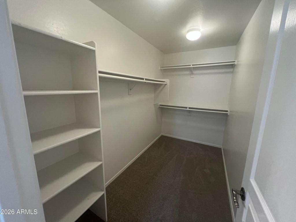 Image 11 of property listing at 637 S Buena Vista Avenue, Gilbert, AZ 85296