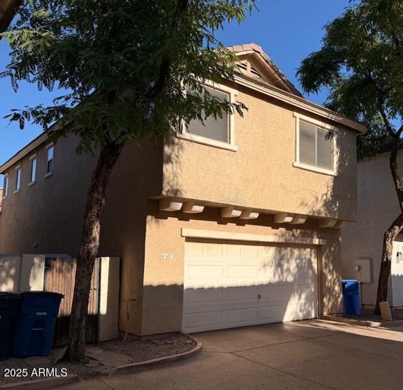 Image 12 of property listing at 637 S Buena Vista Avenue, Gilbert, AZ 85296
