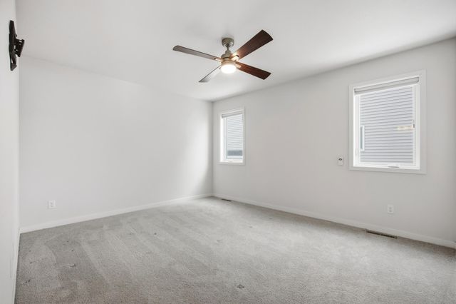 6730 71st Avenue S, Horace, ND 58047