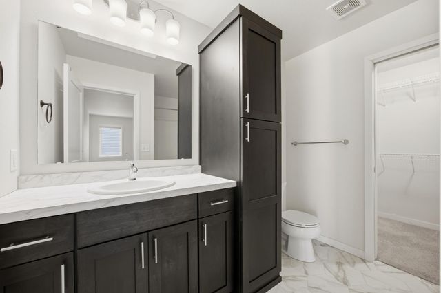 6730 71st Avenue S, Horace, ND 58047