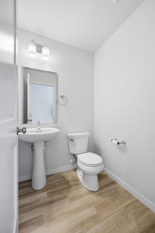 6730 71st Avenue S, Horace, ND 58047