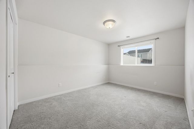 6730 71st Avenue S, Horace, ND 58047