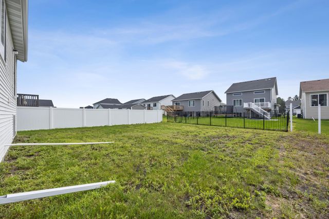 6730 71st Avenue S, Horace, ND 58047