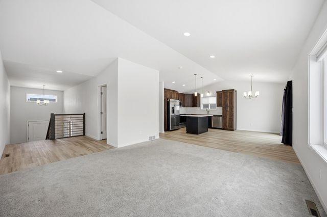 6730 71st Avenue S, Horace, ND 58047