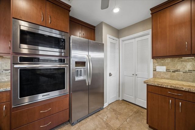 10906 Piping Rock Lane, Houston, TX 77042