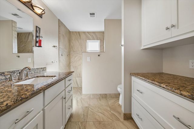 10906 Piping Rock Lane, Houston, TX 77042