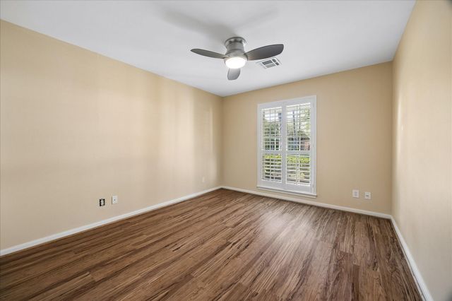 10906 Piping Rock Lane, Houston, TX 77042