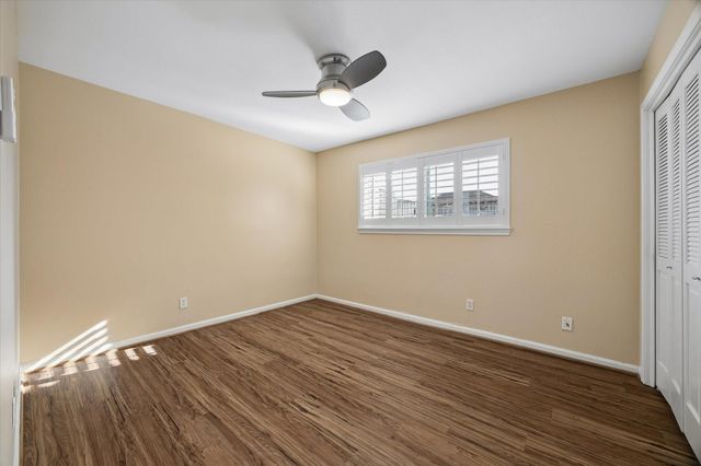 10906 Piping Rock Lane, Houston, TX 77042