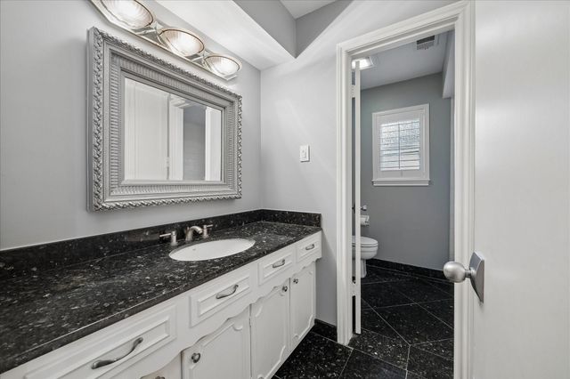 10906 Piping Rock Lane, Houston, TX 77042