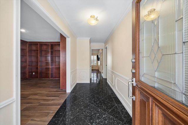 10906 Piping Rock Lane, Houston, TX 77042