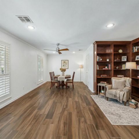 10906 Piping Rock Lane, Houston, TX 77042