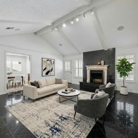 10906 Piping Rock Lane, Houston, TX 77042