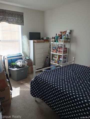 6771 J.R Drive, Kalamazoo Charter Township, MI 49009