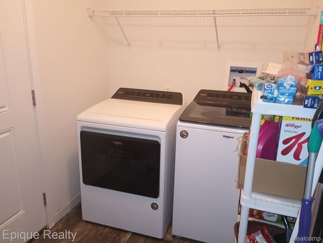 6771 J.R Drive, Kalamazoo Charter Township, MI 49009