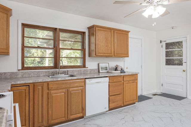 2414 Howell Street SE, Cleveland, TN 37323