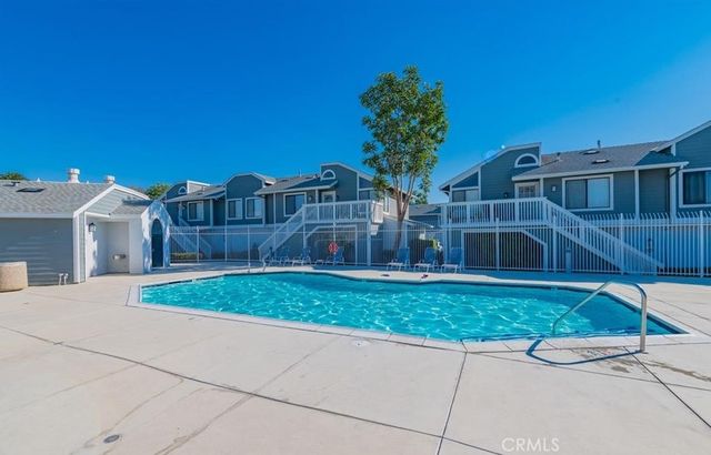 257 Huntington, Irvine, CA 92620