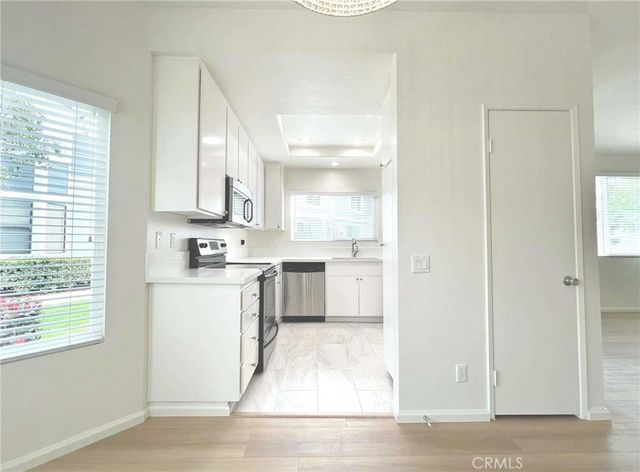 257 Huntington, Irvine, CA 92620