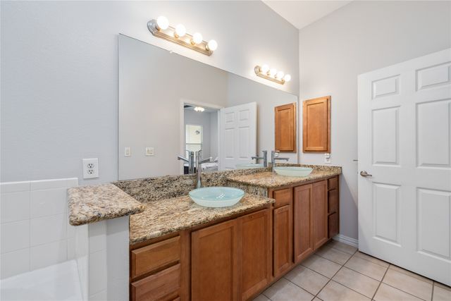800 E 15th Street 202, Plano, TX 75074