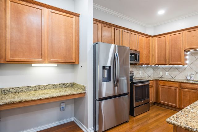 800 E 15th Street 202, Plano, TX 75074