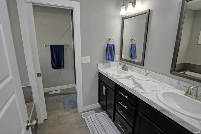 8250 Leland Drive, Evansville, IN 47715