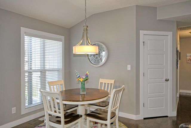 8250 Leland Drive, Evansville, IN 47715