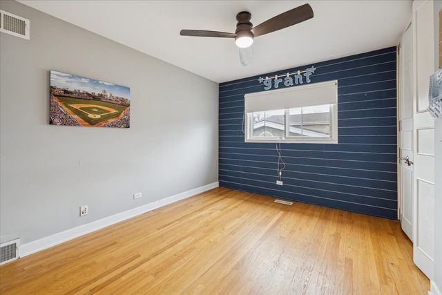 1908 Mccraren Road, Highland Park, IL 60035