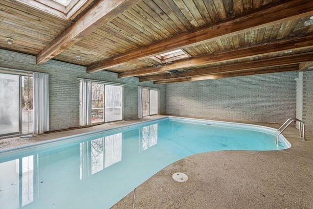 1908 Mccraren Road, Highland Park, IL 60035