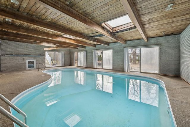 1908 Mccraren Road, Highland Park, IL 60035